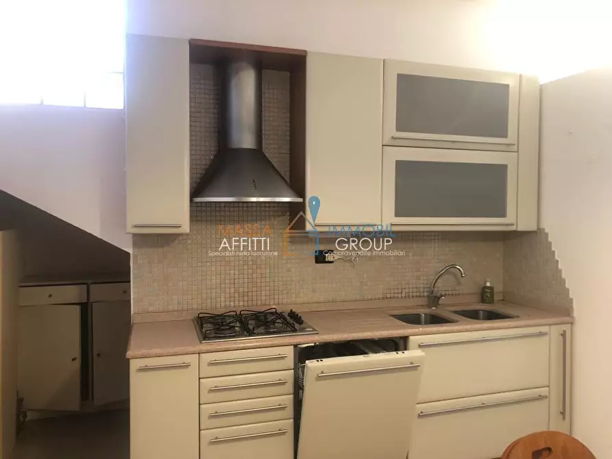 Immagine 1 di Porzione di casa in affitto  in Via Quercioli 233 a Massa