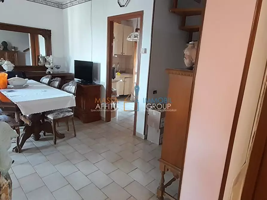 Immagine 5 di Quadrilocale in vendita  in Via Lungobrugiano 58 a Massa