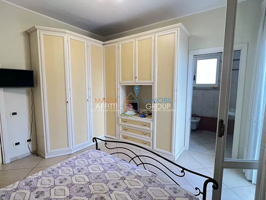 Immagine 27 di Porzione di casa in vendita  in Via Marina 84 a Montignoso