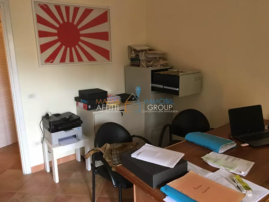 Immagine 6 di Ufficio in affitto  in Largo Giacomo Matteotti 6 a Massa