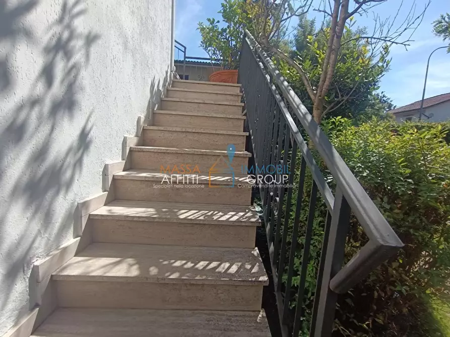 Immagine 85 di Porzione di casa in vendita  in Via del Conte 30 a Montignoso