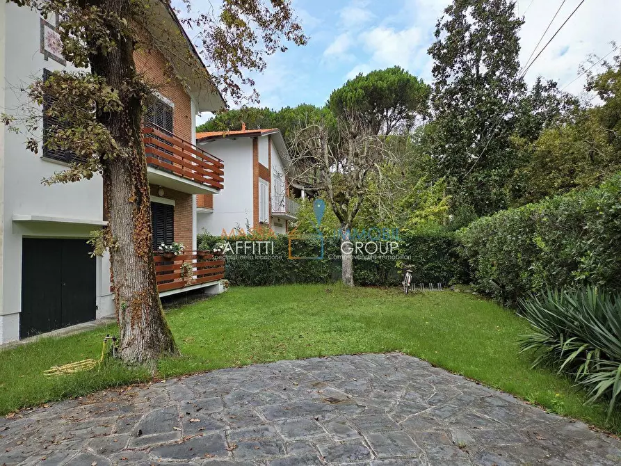 Immagine 40 di Villa in vendita  in Via dei Fortini 75 a Massa