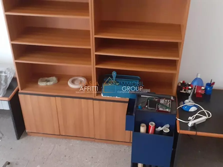 Immagine 5 di Locale commerciale in vendita  in Via Giuseppe Pietri 14 a Massa