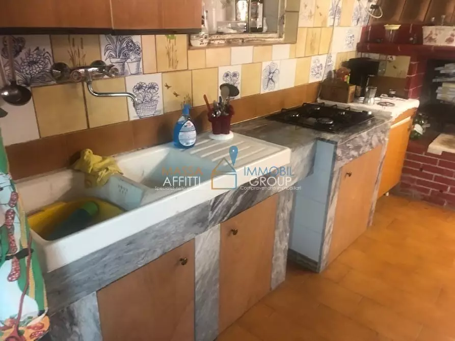 Immagine 29 di Villetta a schiera in vendita  in Via Puliche 308 a Massa