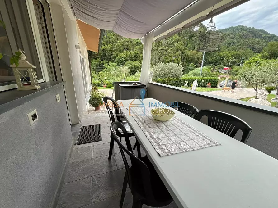 Immagine 7 di Villa in vendita  in Via Vitali 25 a Massa