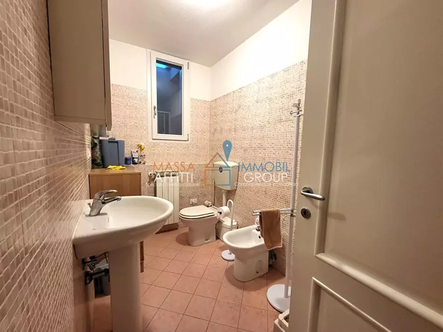 Immagine 27 di Porzione di casa in vendita  in Via Bottaccio a Montignoso