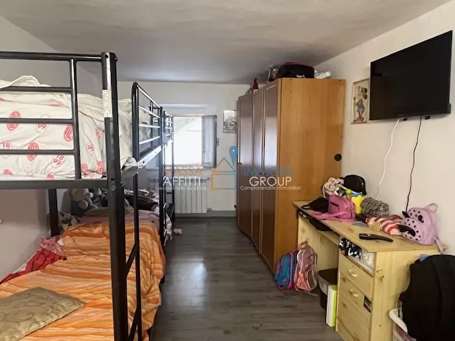 Immagine 15 di Porzione di casa in vendita  in Via Capaccola 3 a Massa