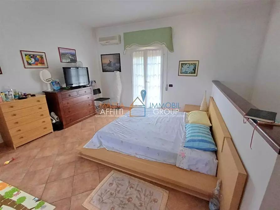 Immagine 9 di Villetta a schiera in vendita  in Via Fenice 70 a Massa