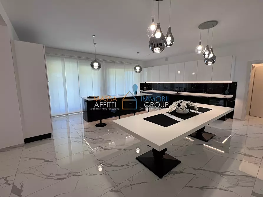 Immagine 11 di Villa in vendita  in Via Vaiana 91 a Pietrasanta