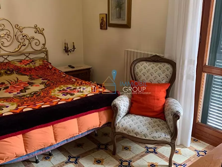 Immagine 9 di Appartamento in vendita  in Viale Stazione 61 a Massa