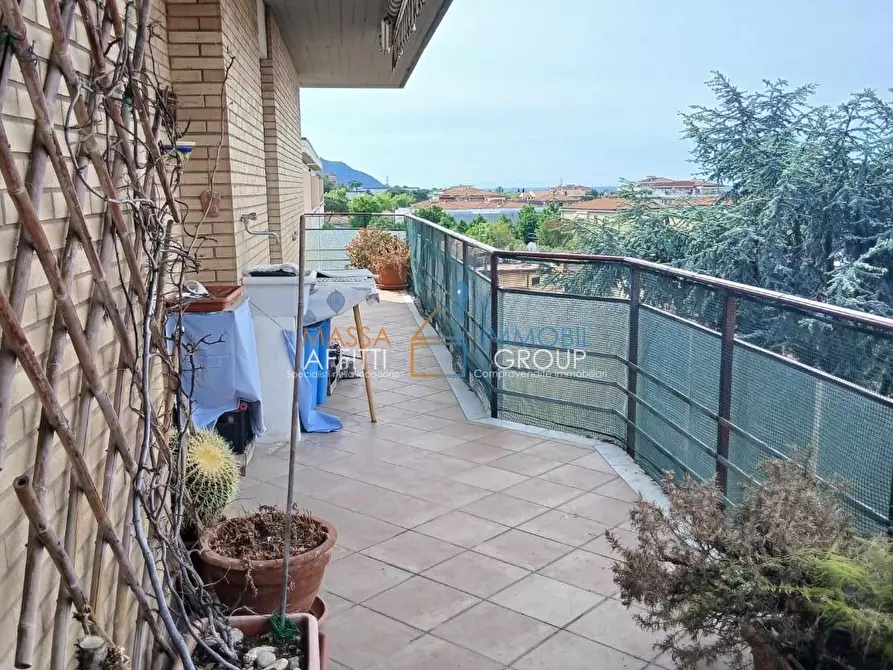 Immagine 13 di Quadrilocale in vendita  in Via Marina Vecchia 92 a Massa