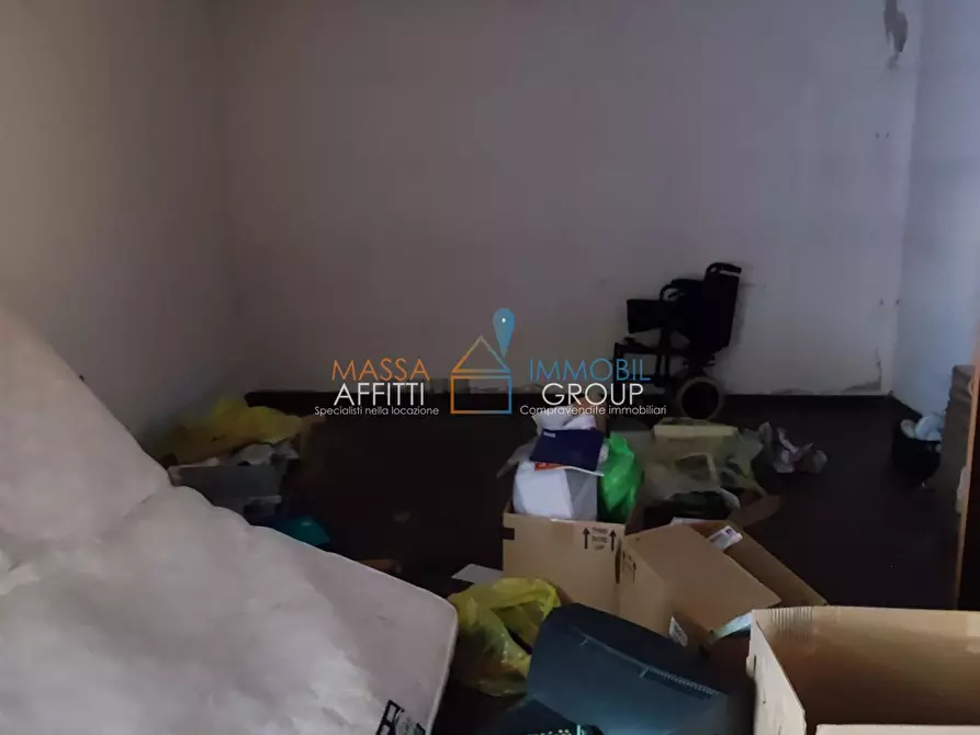 Immagine 14 di Quadrilocale in vendita  in Viale Eugenio Chiesa 6 a Massa