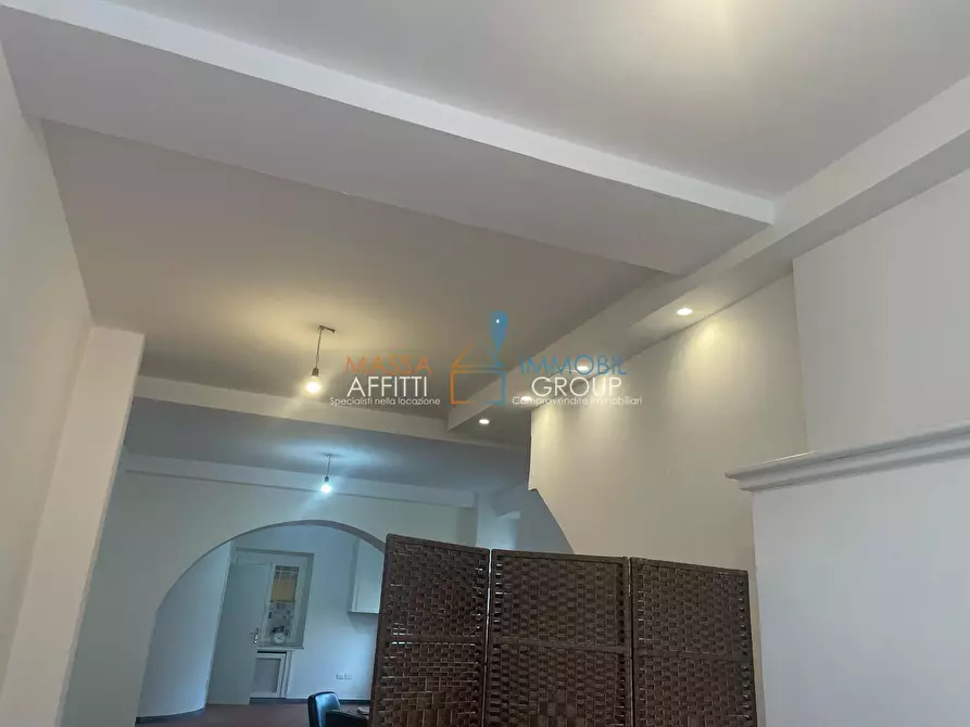 Immagine 6 di Locale commerciale in affitto  in Via Cavour 20 a Massa