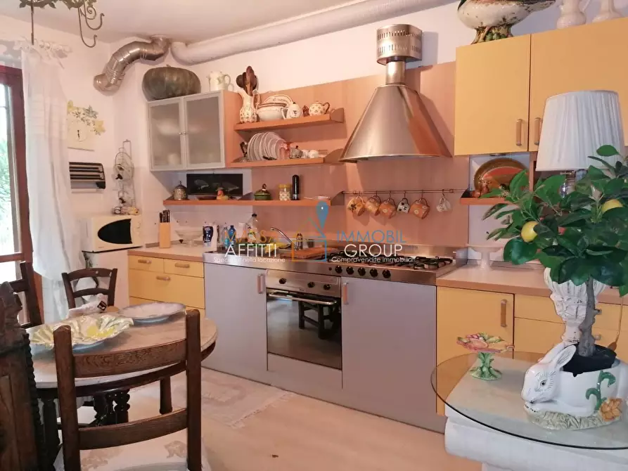 Immagine 11 di Villetta a schiera in vendita  in Via Campo d'Appio 19 a Carrara