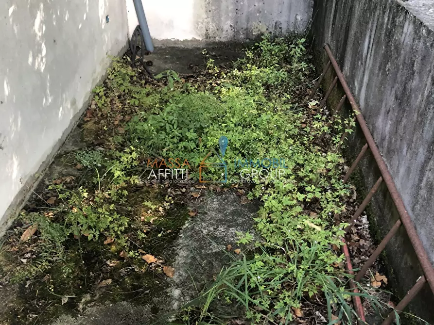 Immagine 16 di Villetta a schiera in vendita  in Via della Posta 43 a Massa