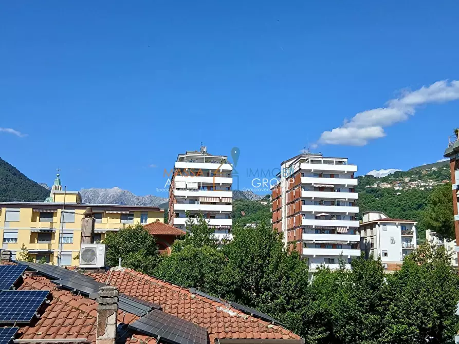 Immagine 15 di Pentalocale in vendita  in Via Giovanni Pascoli 37 a Massa