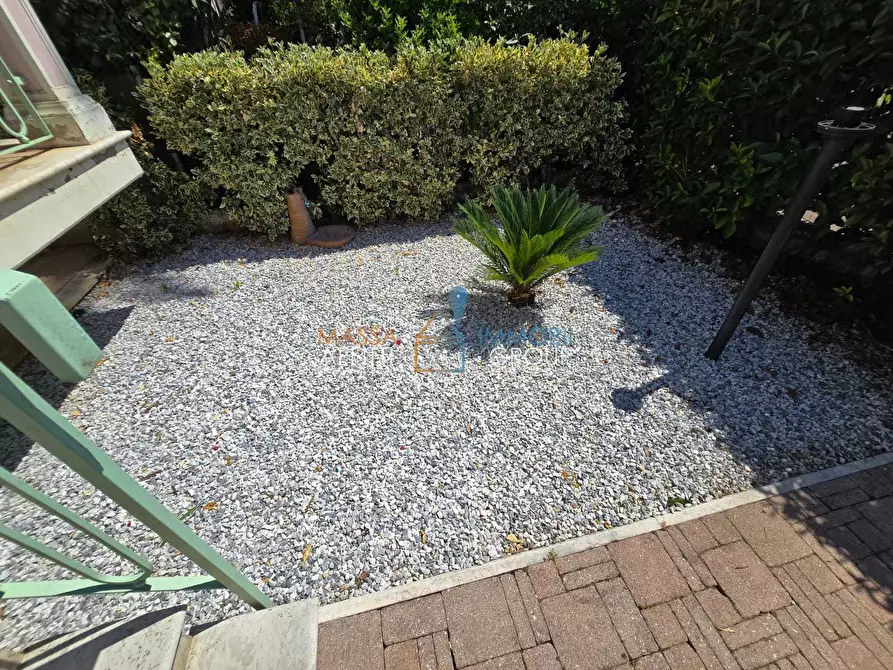 Immagine 32 di Terratetto in vendita  in Via San Pio X 6 a Massa