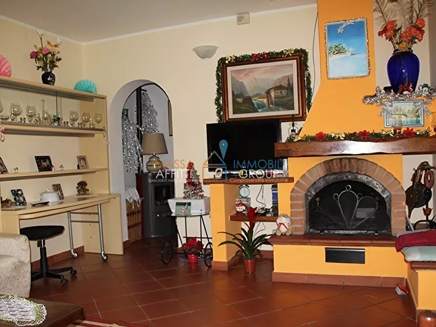 Immagine 12 di Villa in vendita  in Via Romana 2 a Pietrasanta