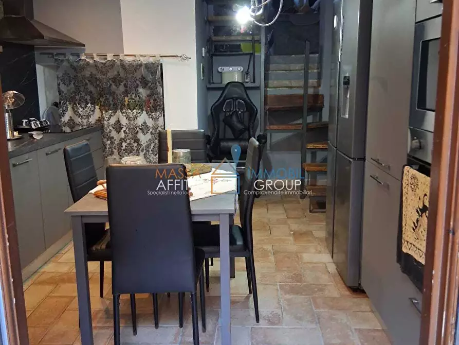 Immagine 2 di Trilocale in vendita  in Via Cavour 17B a Carrara