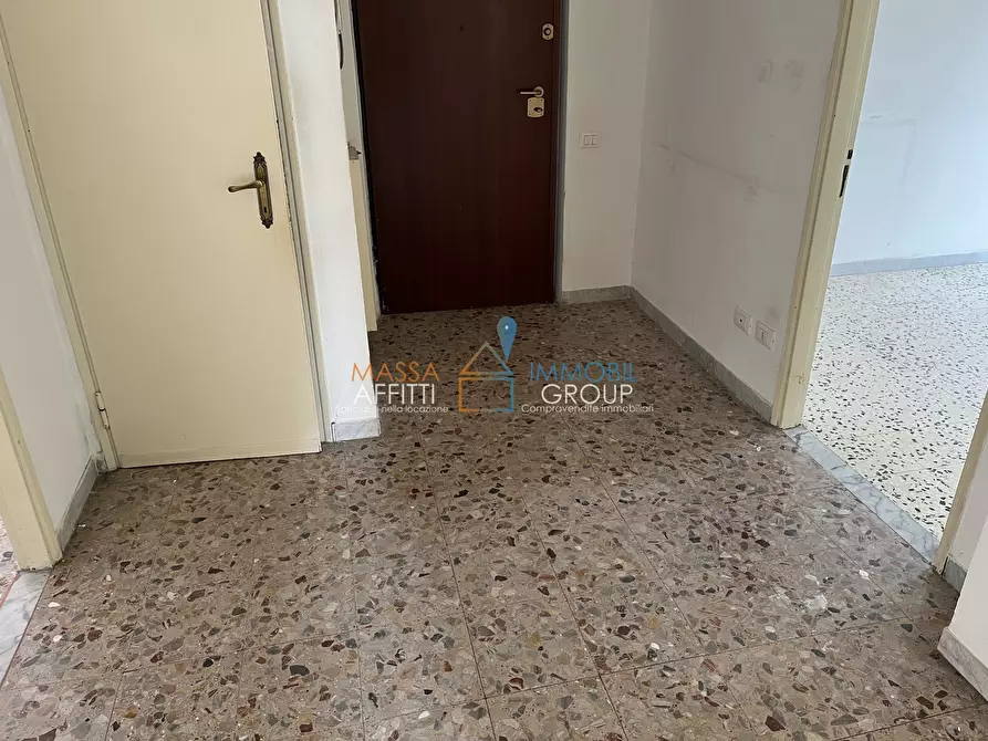 Immagine 13 di Quadrilocale in vendita  in Via Felice Cavallotti 8 a Carrara