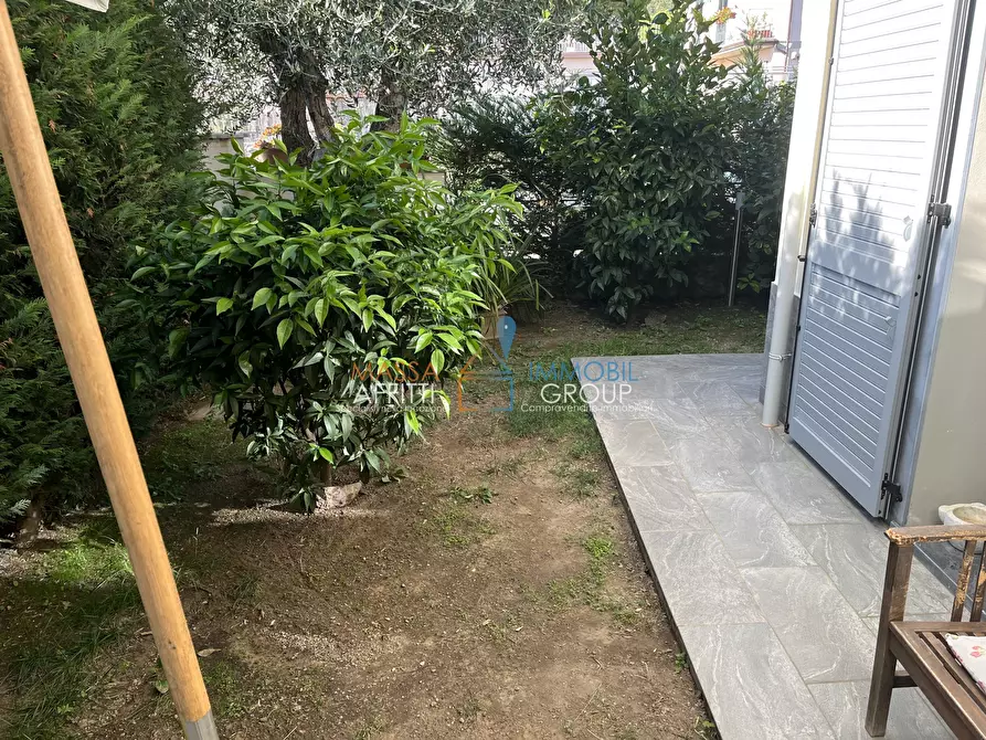 Immagine 22 di Villetta a schiera in vendita  in Via Felice Cavallotti 100 a Massa