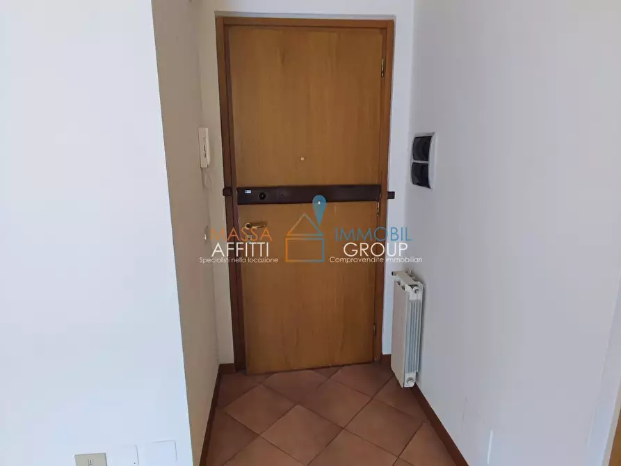 Immagine 2 di Quadrilocale in vendita  in Viale Eugenio Chiesa 6 a Massa