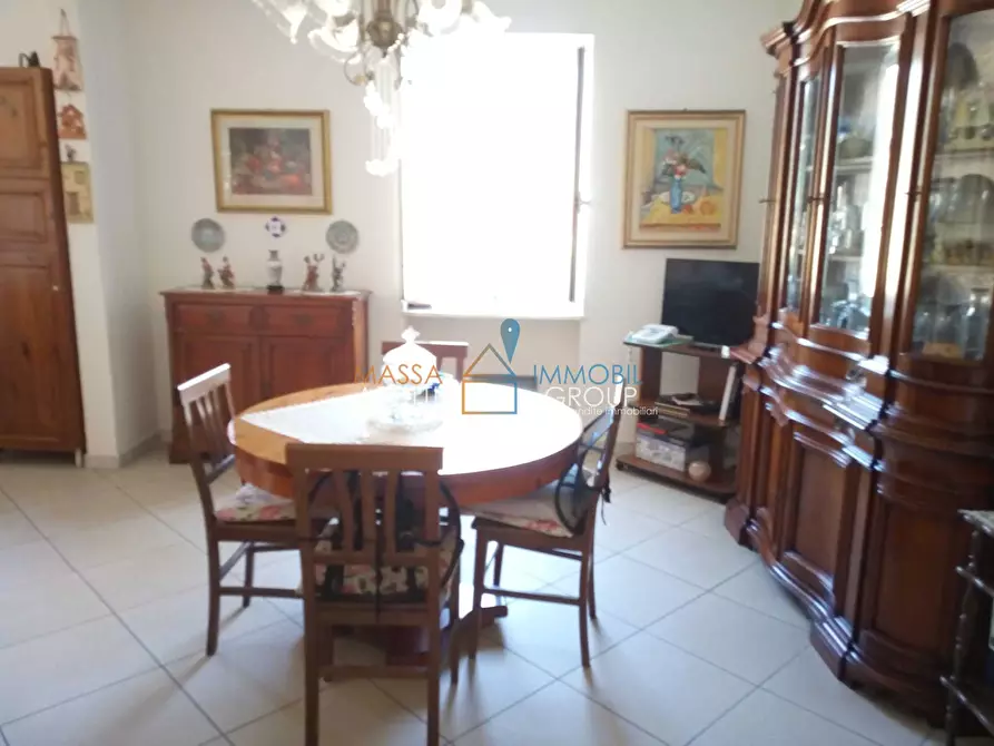 Immagine 6 di Pentalocale in vendita  in Via dell'Arancio 10 a Carrara