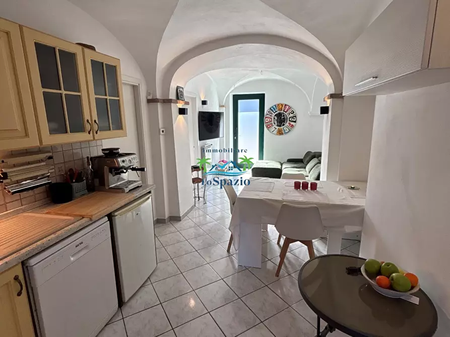 Immagine 10 di Trilocale in vendita  in Via A. Divizia 16 a Andora