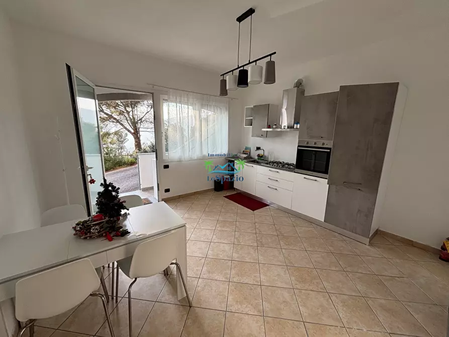 Immagine 3 di Trilocale in vendita  in strada colla micheri a Andora