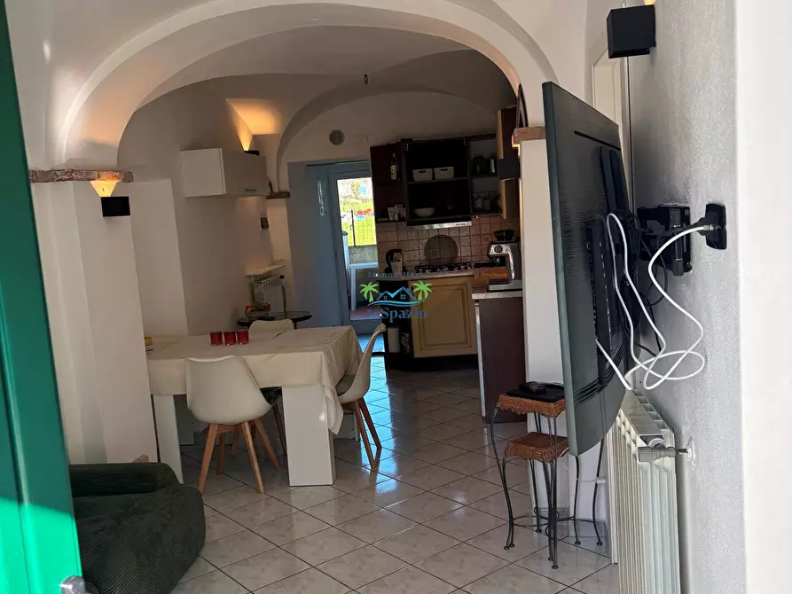 Immagine 4 di Trilocale in vendita  in Via A. Divizia 16 a Andora