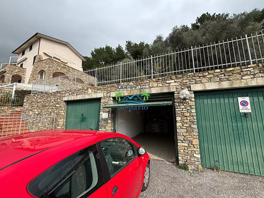 Immagine 34 di Trilocale in vendita  in strada piangrande a Andora