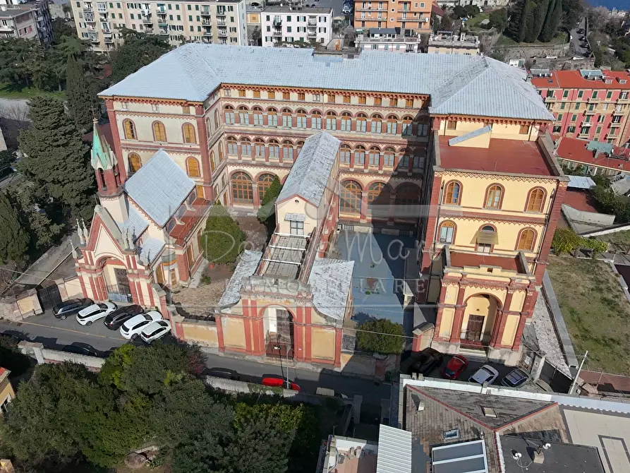 Immagine 20 di Garage in vendita  in Via Davide Caminati 6 a Savona