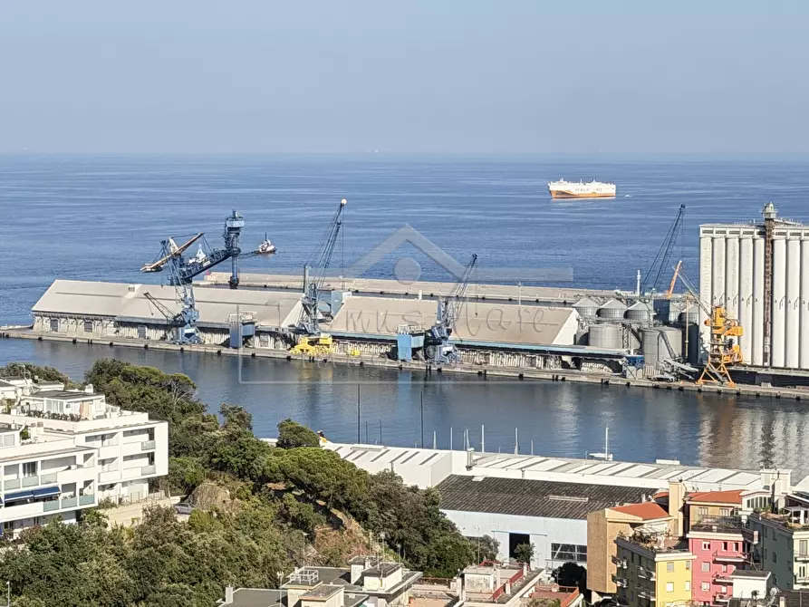 Immagine 36 di Attico in vendita  in Via Visca Angelo 25 a Savona