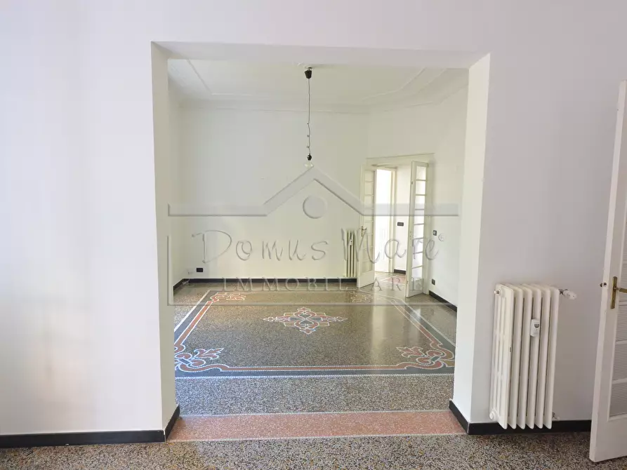 Immagine 11 di Pentalocale in vendita  in Via Montegrappa 4 a Savona