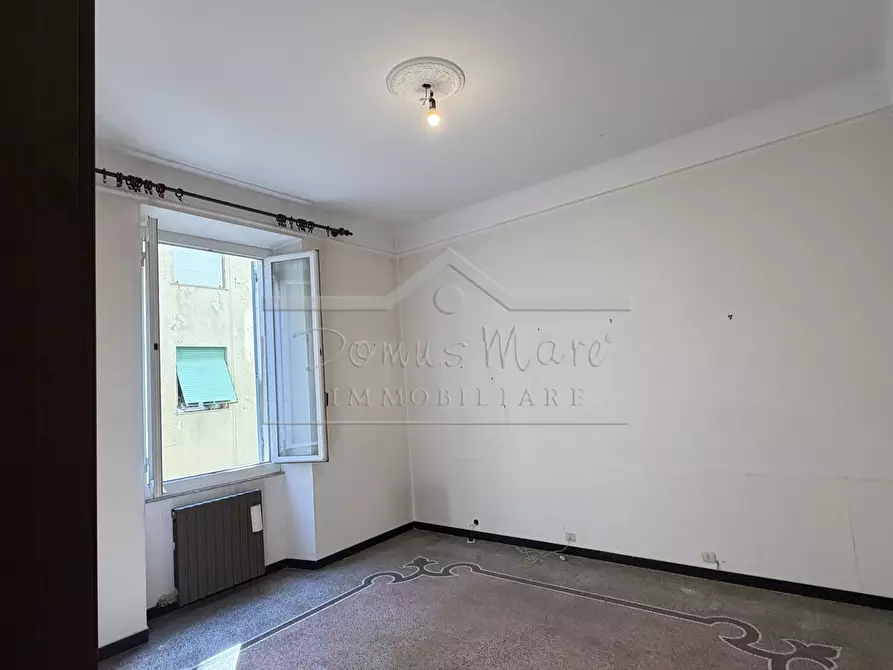 Immagine 16 di Quadrilocale in vendita  a Vado Ligure