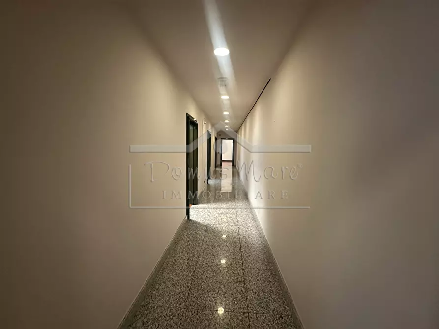 Immagine 24 di Ufficio in affitto  in via bartolomeo guidobono 137 r a Savona
