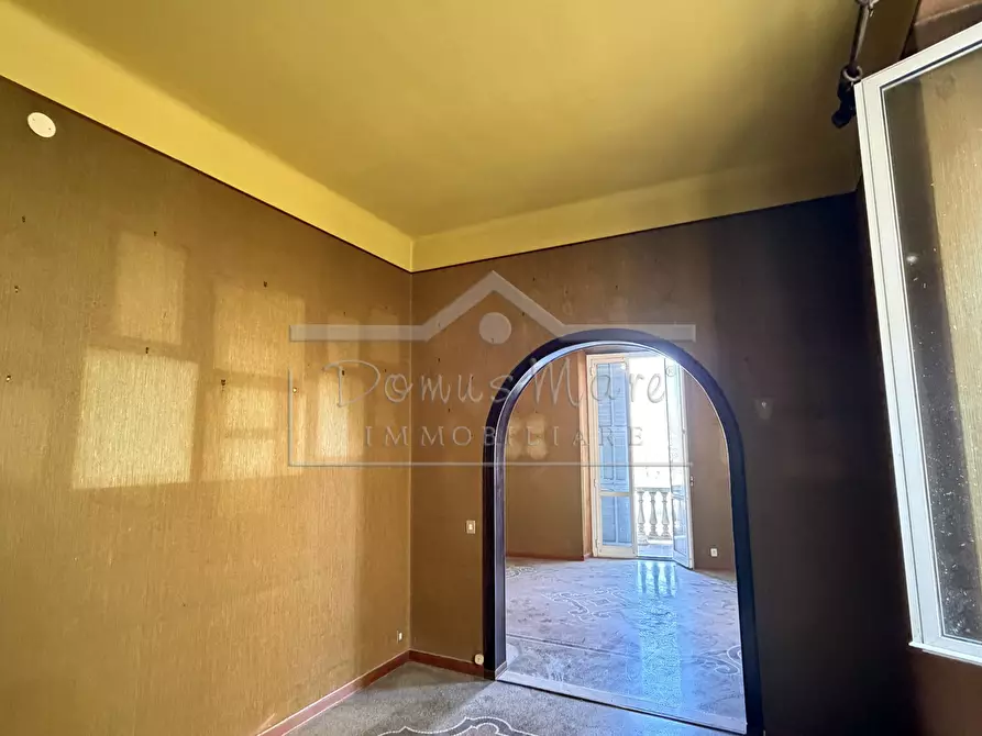 Immagine 10 di Quadrilocale in vendita  a Vado Ligure