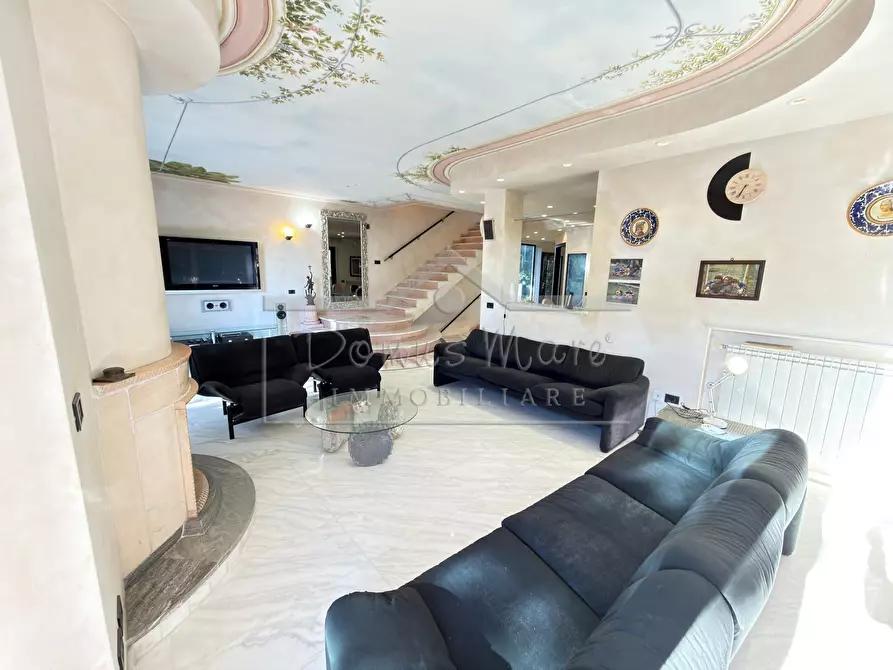 Immagine 17 di Villa in vendita  in Via Bricco del Poggio 32 a Savona