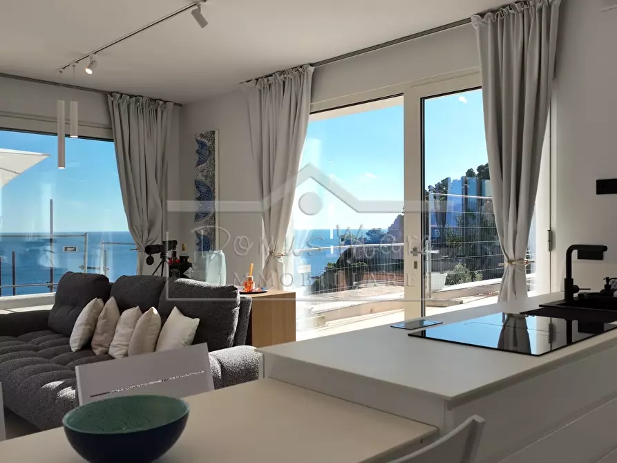 Immagine 6 di Quadrilocale in vendita  in Via Mede 11 a Bergeggi