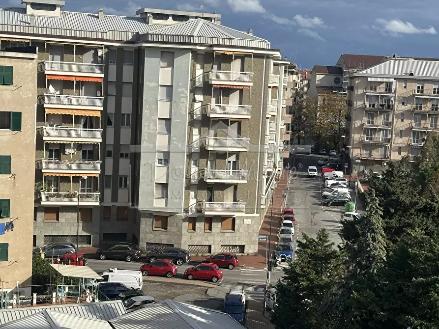 Immagine 26 di Quadrilocale in vendita  in Piazza Santa Cecilia 2 a Savona