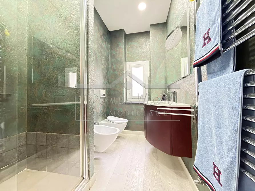 Immagine 20 di Attico in vendita  in Corso Italia 13 a Savona