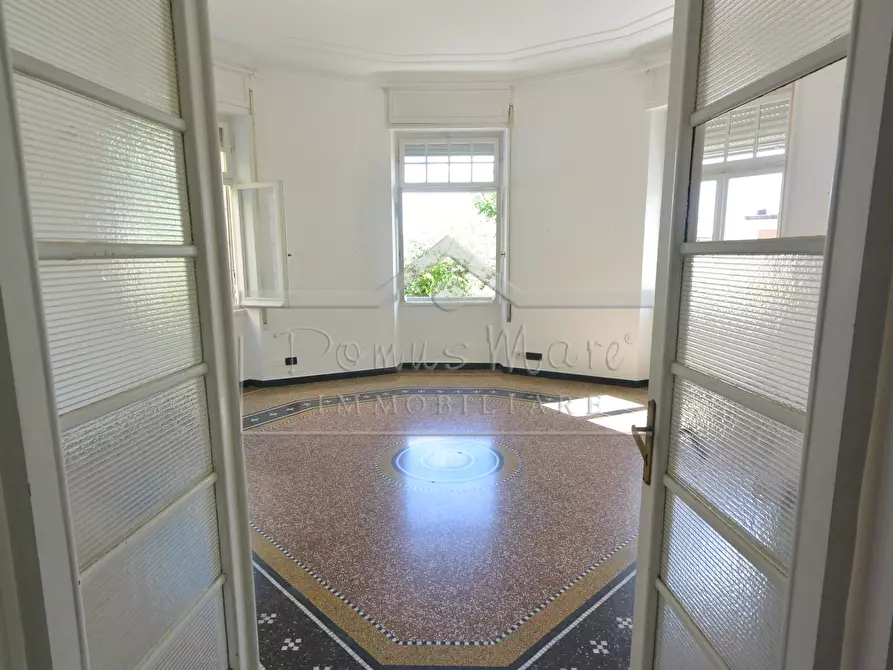 Immagine 7 di Pentalocale in vendita  in Via Montegrappa 4 a Savona