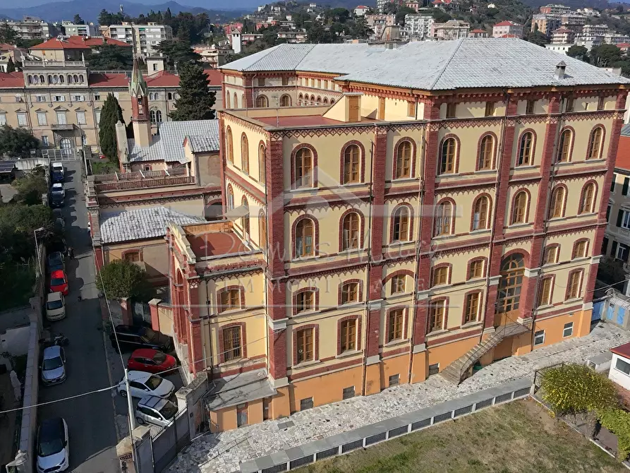 Immagine 5 di Garage in vendita  in Via Davide Caminati 6 a Savona