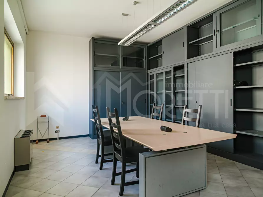 Immagine 4 di Ufficio in affitto  in Via Martin Luther King a Livorno