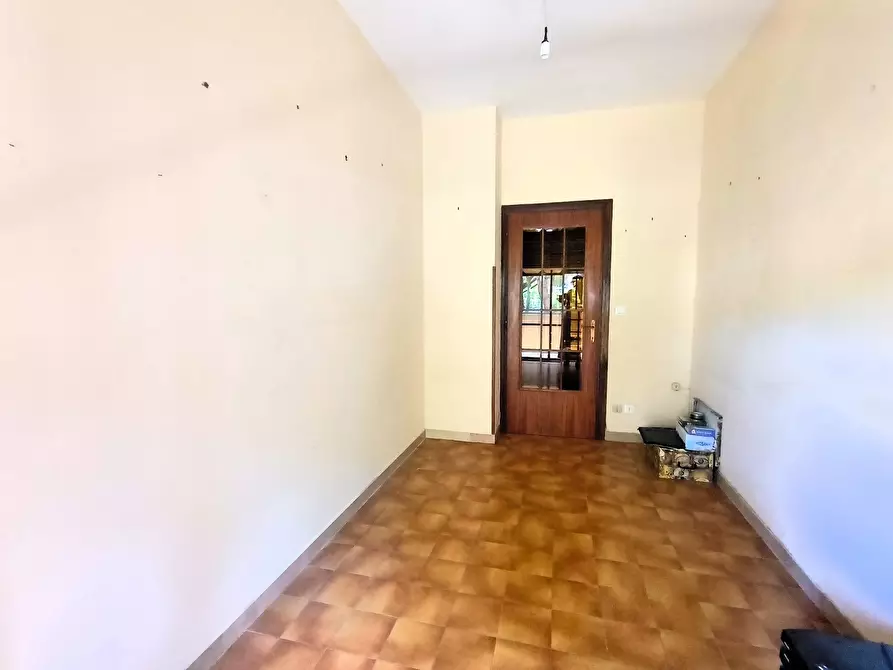 Immagine 11 di Pentalocale in vendita  in Via Ludovico Antonio Muratori a Livorno