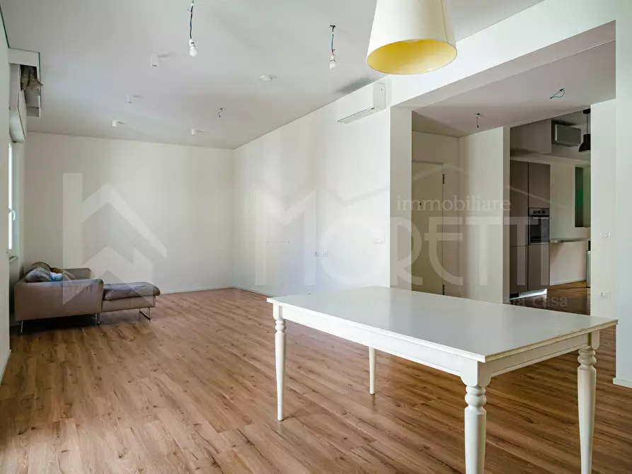 Immagine 13 di Pentalocale in vendita  in Via Costanzo Ebat a Livorno