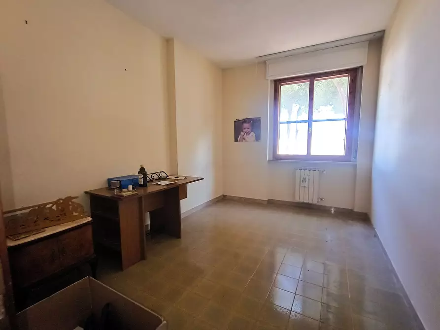 Immagine 16 di Pentalocale in vendita  in Via Ludovico Antonio Muratori a Livorno