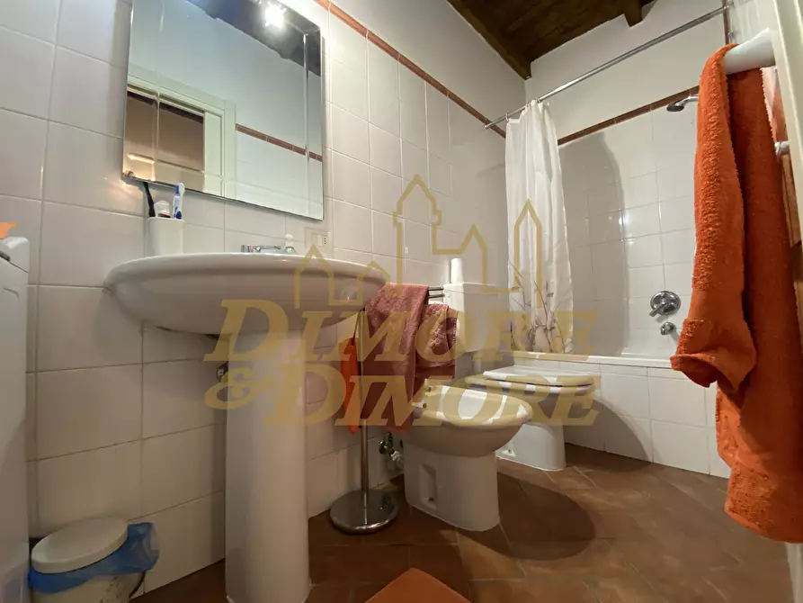 Immagine 10 di Bilocale in vendita  in Piazza San Rocco 24 a Verbania