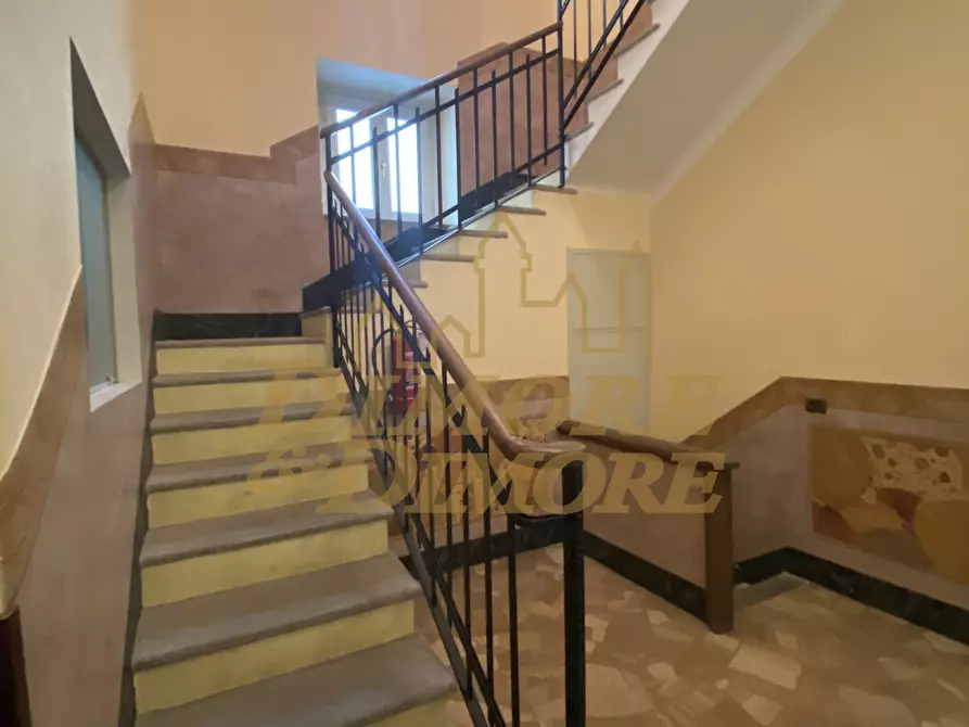 Immagine 23 di Ufficio in vendita  a Varese