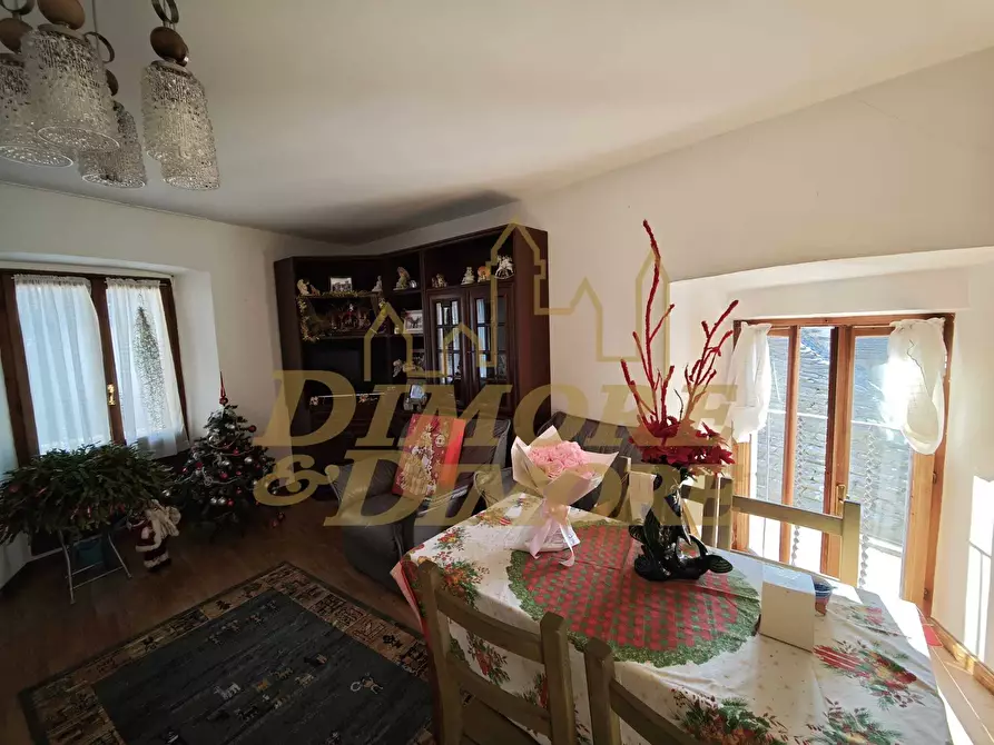 Immagine 10 di Trilocale in vendita  a Craveggia